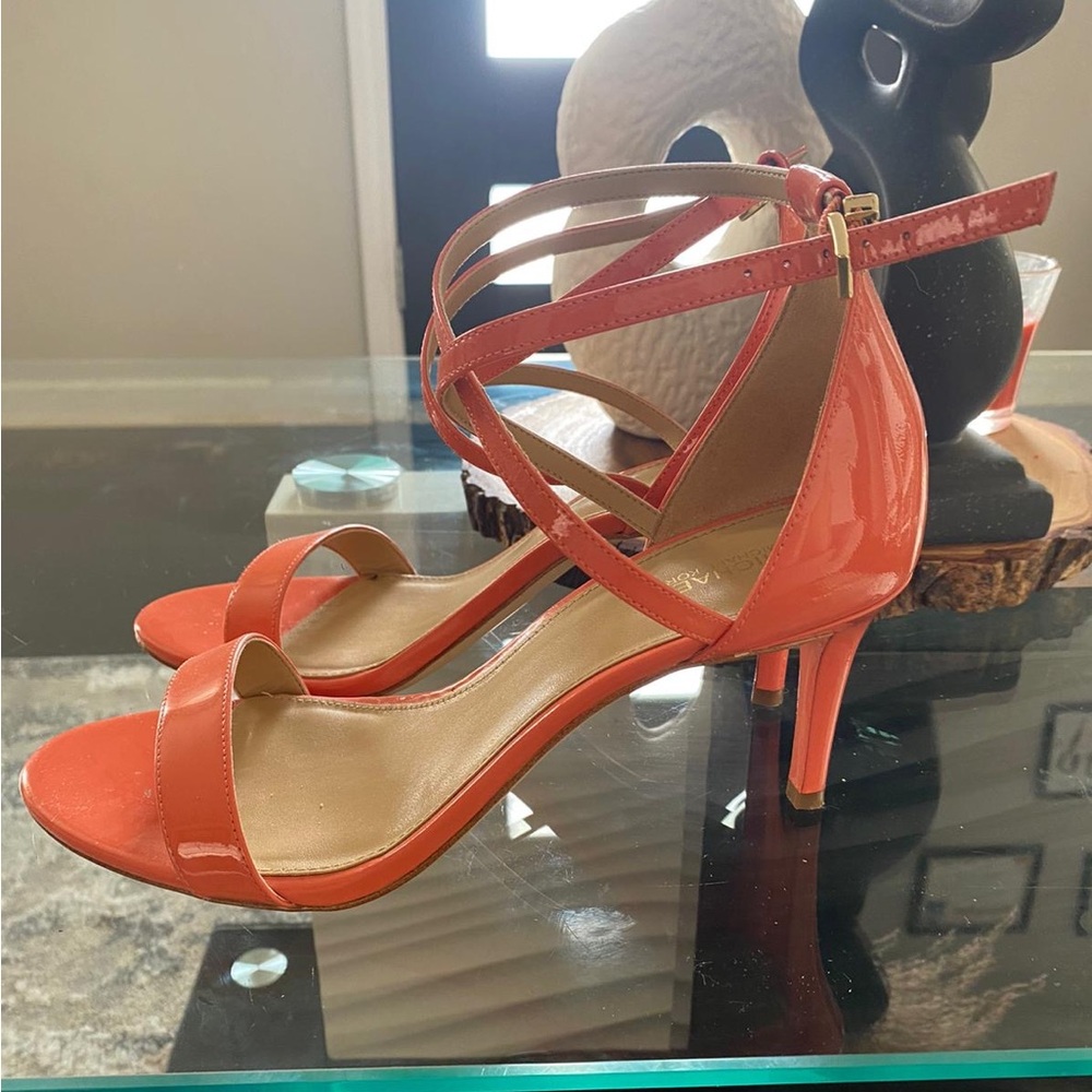 MK heels